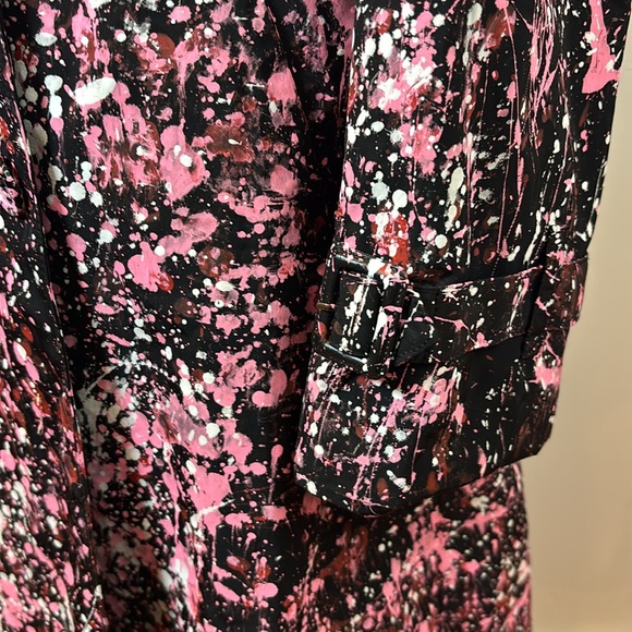 Norma Kamali Trench Coat Paint Splatter
Size M - Bold Artistic Statement Piece - Picture 5 of 15